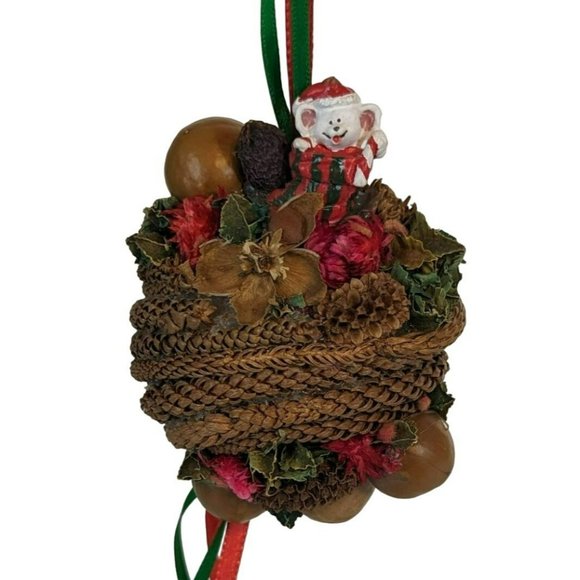 Vintage Handmade Mouse Pinecone Nuts Pomander Ball Christmas Hanging Decor - Picture 1 of 7
